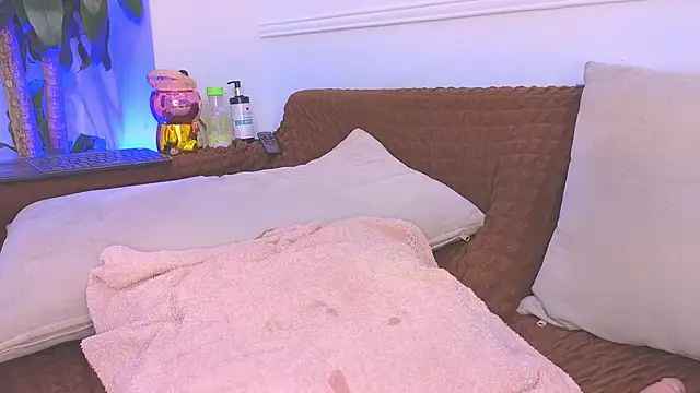 Daisy_Price élő XXX-chatje
