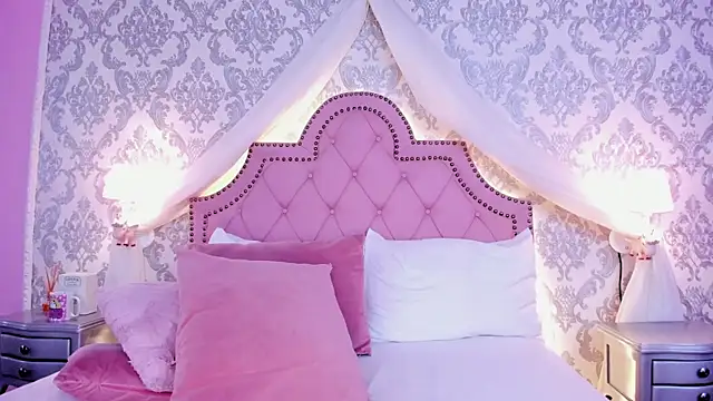 Živý XXX chat ScarletMore