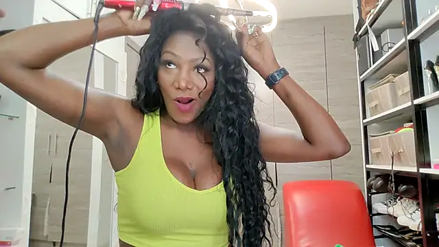 suuki_suukam Adlı Modelin Canlı XXX Sohbeti
