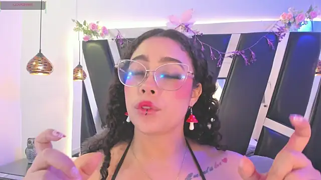 antonelllepiercee Live XXX-Chat