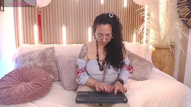 Velvet_Curly: απευθείας συνομιλία ΧΧΧ