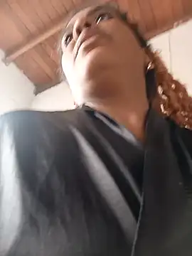 צ'אט XXX בשידור חי של ELLA_KELLY