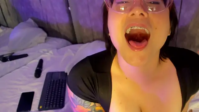 Chat XXX ao vivo de kiara78sweet