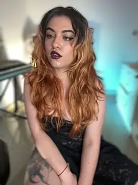 NikkiNix Chat XXX in diretta