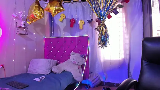 Milly-Way Adlı Modelin Canlı XXX Sohbeti