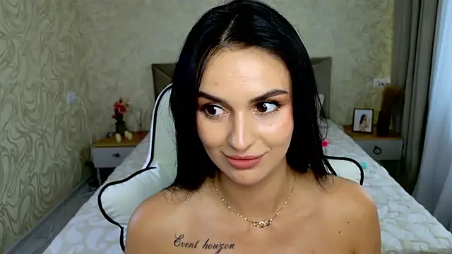 Онлайн чат XXX MilaaSweety