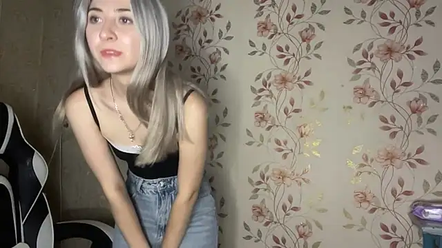 Živý XXX chat WhitePowerGirl