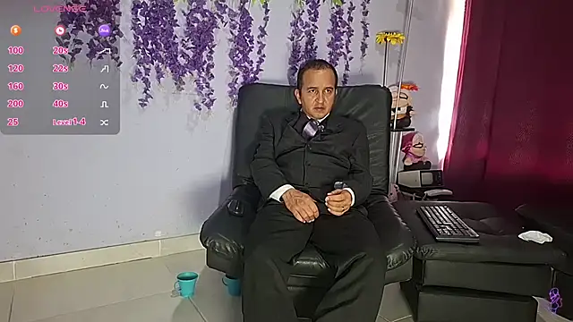 Онлайн чат XXX GreisyAndHazzan