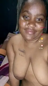 ChubbyMidgetxxx19 现场XXX聊天