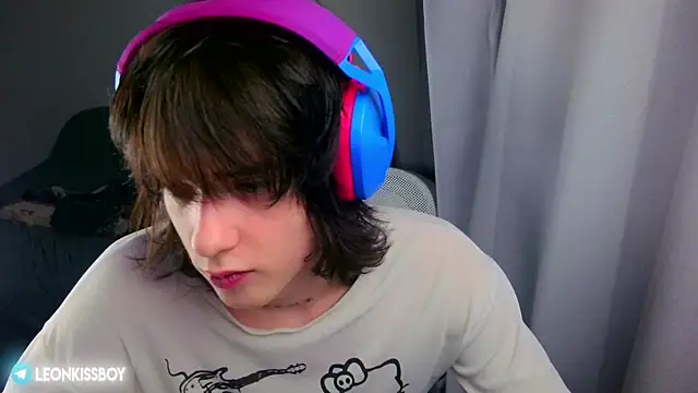 LeonBoykisser Pertunjukan Webcam