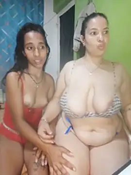 DivaCaliente1 Show in webcam