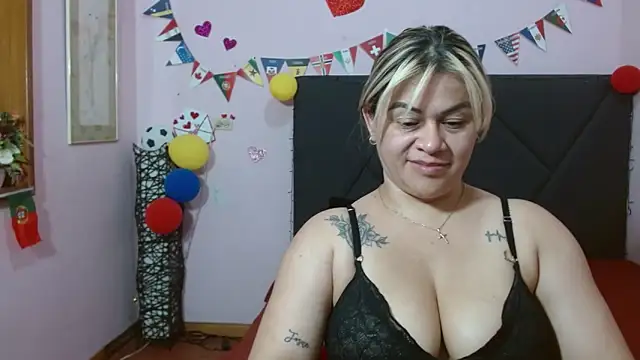 Sembang XXX Secara Langsung pamela_echeverria