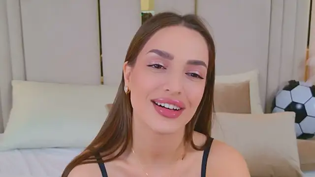 BellaHallesn Live XXX chat