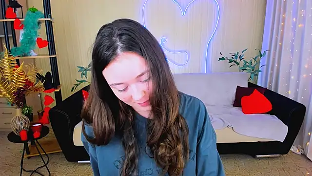 AlluringLookk Chat XXX in diretta