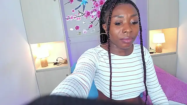 TaylorBloom's Live XXX Chat