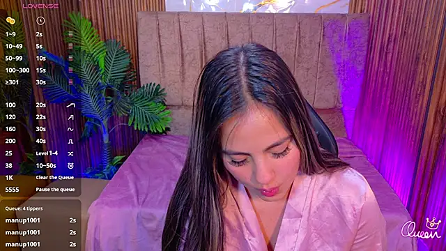 Czat XXX na żywo – juanita_tay