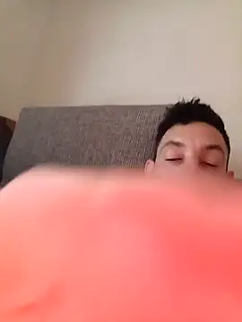 willouh-66 Show Webcam