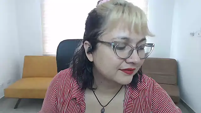 AnyaLuxx Live XXX-Chat