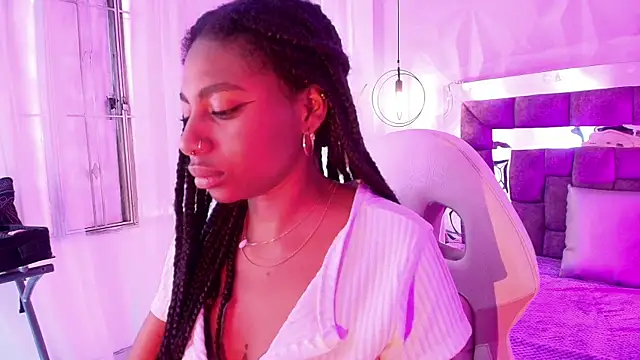 Queen_perla_'s Live XXX Chat