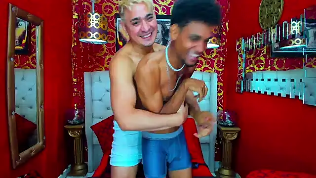 Chat XXX en directo de JHOVA23CM