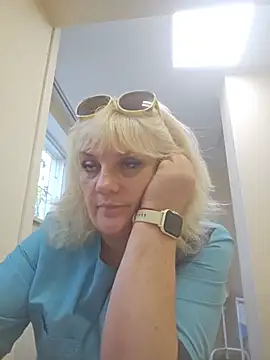 AliceStar333's Live XXX Chat