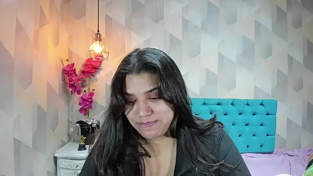 LindaBreeS' Live XXX Chat