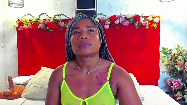 SilvannaFitn Live XXX chat