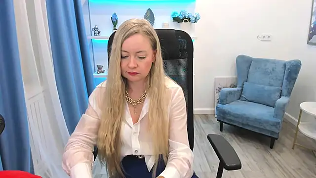 Chat XXX en directo de CharlotteKerti
