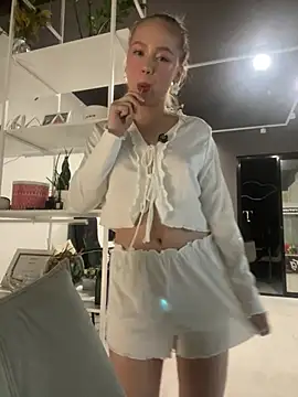 Emi_Sterling Webcam Show
