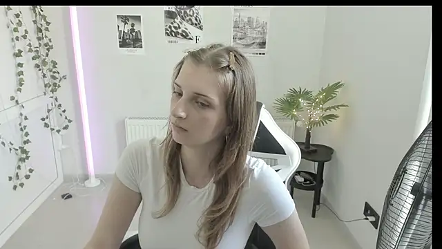 Star_Nellie Chat XXX live