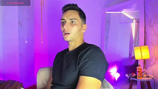 andrewevans46 live XXX chat