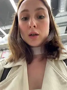 Онлайн чат XXX Dina_Tease