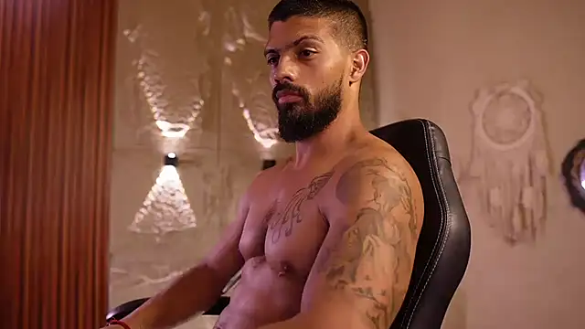 DannSaenz – Naživo XXX chat