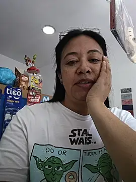 Violeta-Stationery_7's Webcam Show