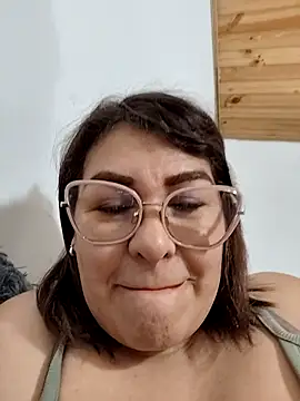 Chat +18 de AlexxiaaMat ao vivo