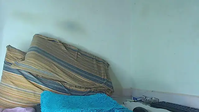Clouer_glow16 – webcam-show