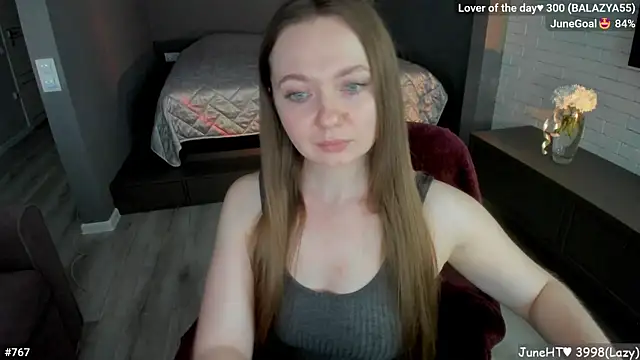 LizaGost Adlı Modelin Canlı XXX Sohbeti
