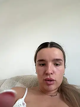 צ'אט XXX בשידור חי של maisiesmithx