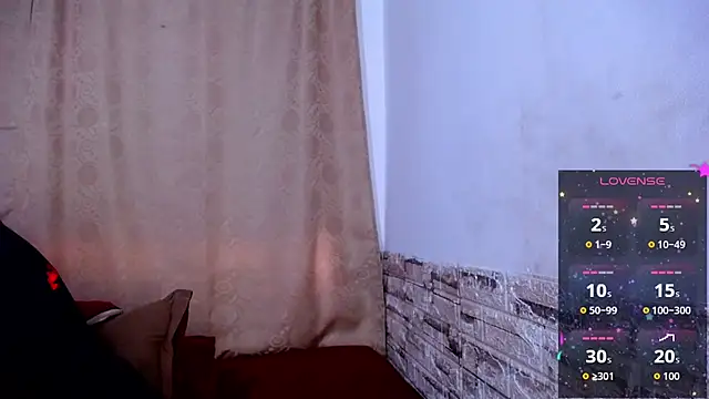 Bicky_24 Adlı Modelin Canlı XXX Sohbeti