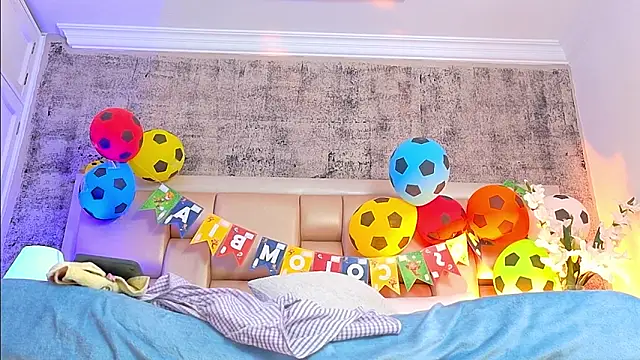 SelennaCooper's Webcam Show