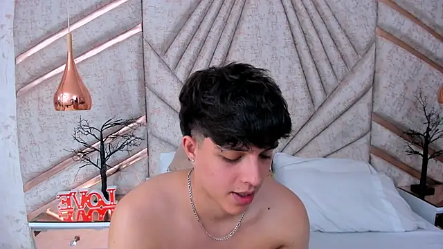 Živý XXX chat DamiaanXx
