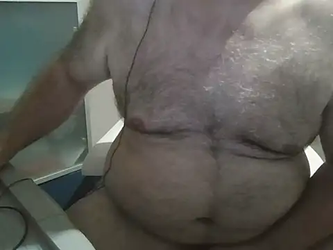 iron_boy80 Show Webcam