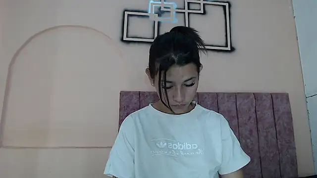 عرض كام FerneyManti