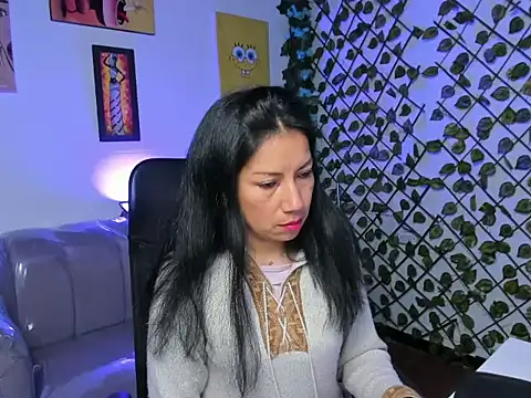 Chat XXX en directo de Megaan_Collins
