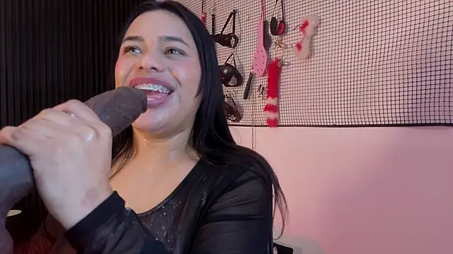 XXX chat uživo modela Issafoxx