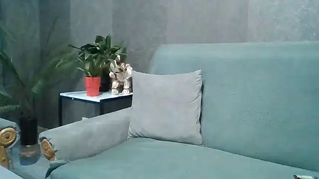 Show modela skorpibg65 na web-kameri
