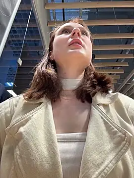 Dina_Tease Adlı Modelin Canlı XXX Sohbeti