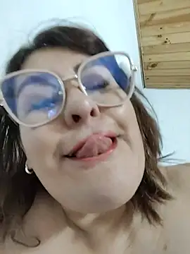 AlexxiaaMat's Live XXX Chat