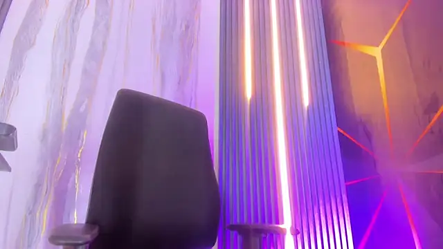 Miss_Isa_ Live XXX-chat
