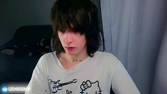 LeonBoykisser's Webcam Show